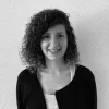 Portrait en noir et blanc de Nathalie Scherer